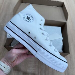NIB • Chuck Taylor All Star Lift Chunky Platform Canvas Size: 9.5